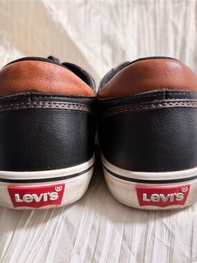 Levi's Black & Brown Low-Top Sneakers with Red Logo